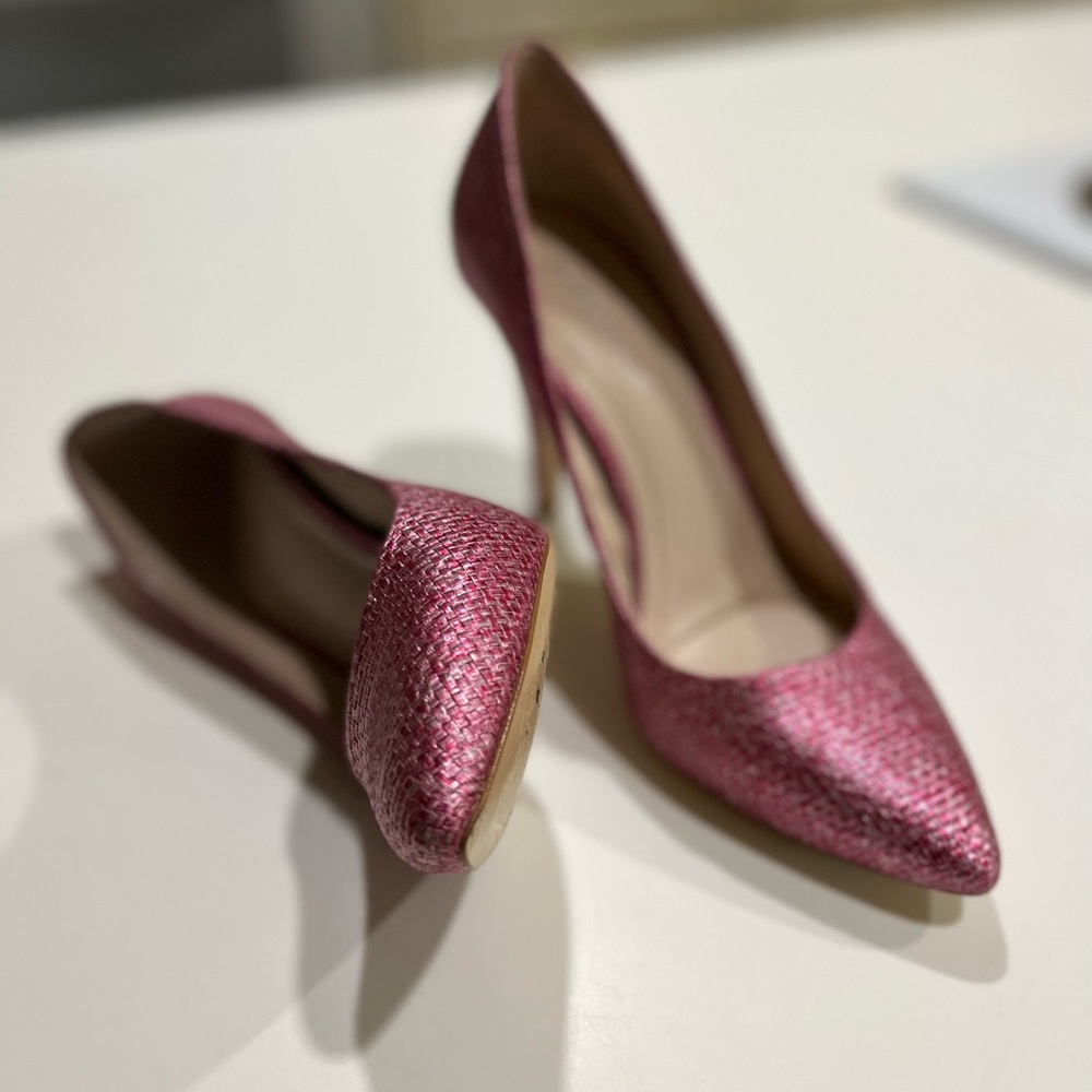 BCBG BCBGeneration Hot Pink HIGH HEAL SHOES Size 8.5